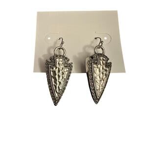 Montana Silversmiths Hammered Arrowhead Earrings
